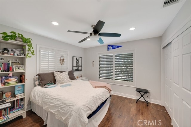 Building Photo - 1827 Mariners Dr