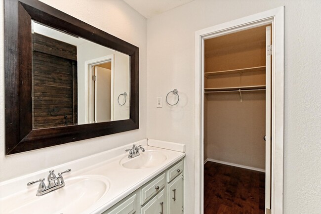 Building Photo - 3706 Harpers Ferry Ln