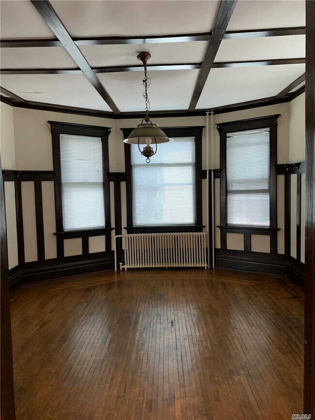 Building Photo - 2134 Jackson Ave