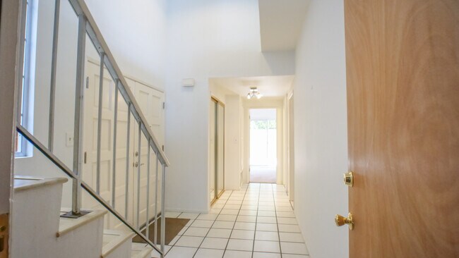 Building Photo - 1744 Haynes Ln
