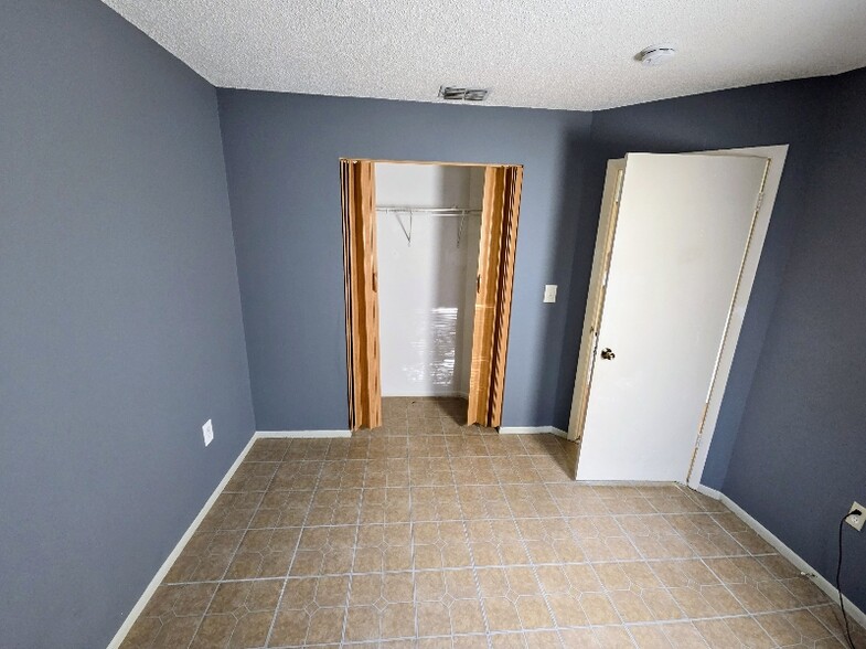 Building Photo - 7239 Sky Ct