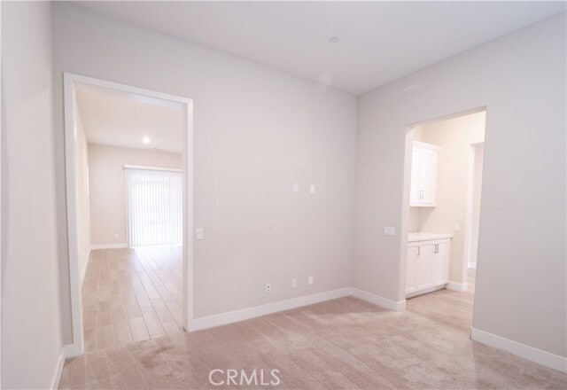 Building Photo - 73 Cartwheel