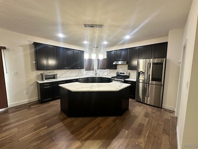 Building Photo - 330 Wilhelmine Ct