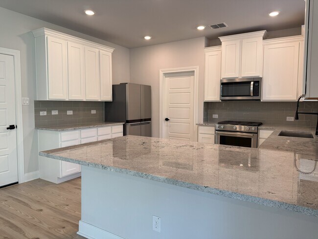 Building Photo - 141 Angel Oak Wy