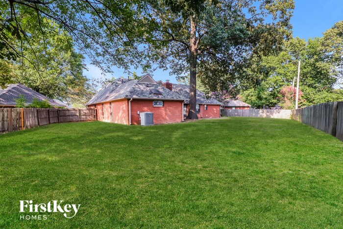 Building Photo - 7723 Ivy Mist Cove W