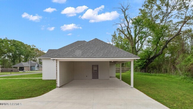 Building Photo - 1025 Timber Trails Rd