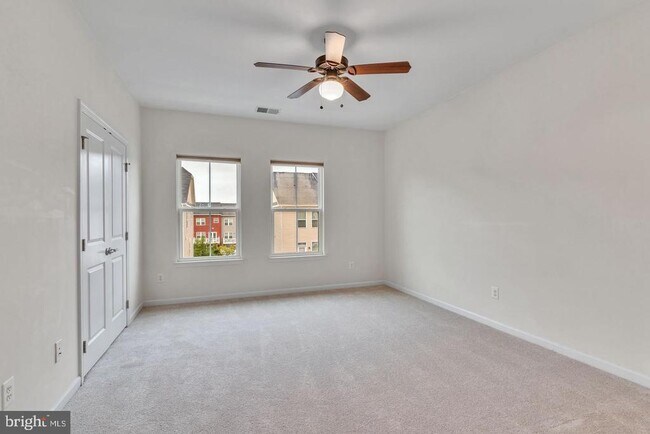 Building Photo - 41751 McMonagle Square