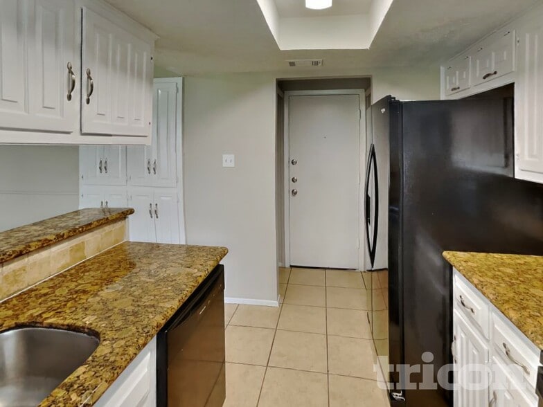 Building Photo - 20203 Fox Haven Ln