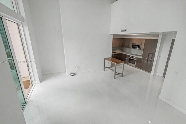 Building Photo - 1080 Brickell Ave