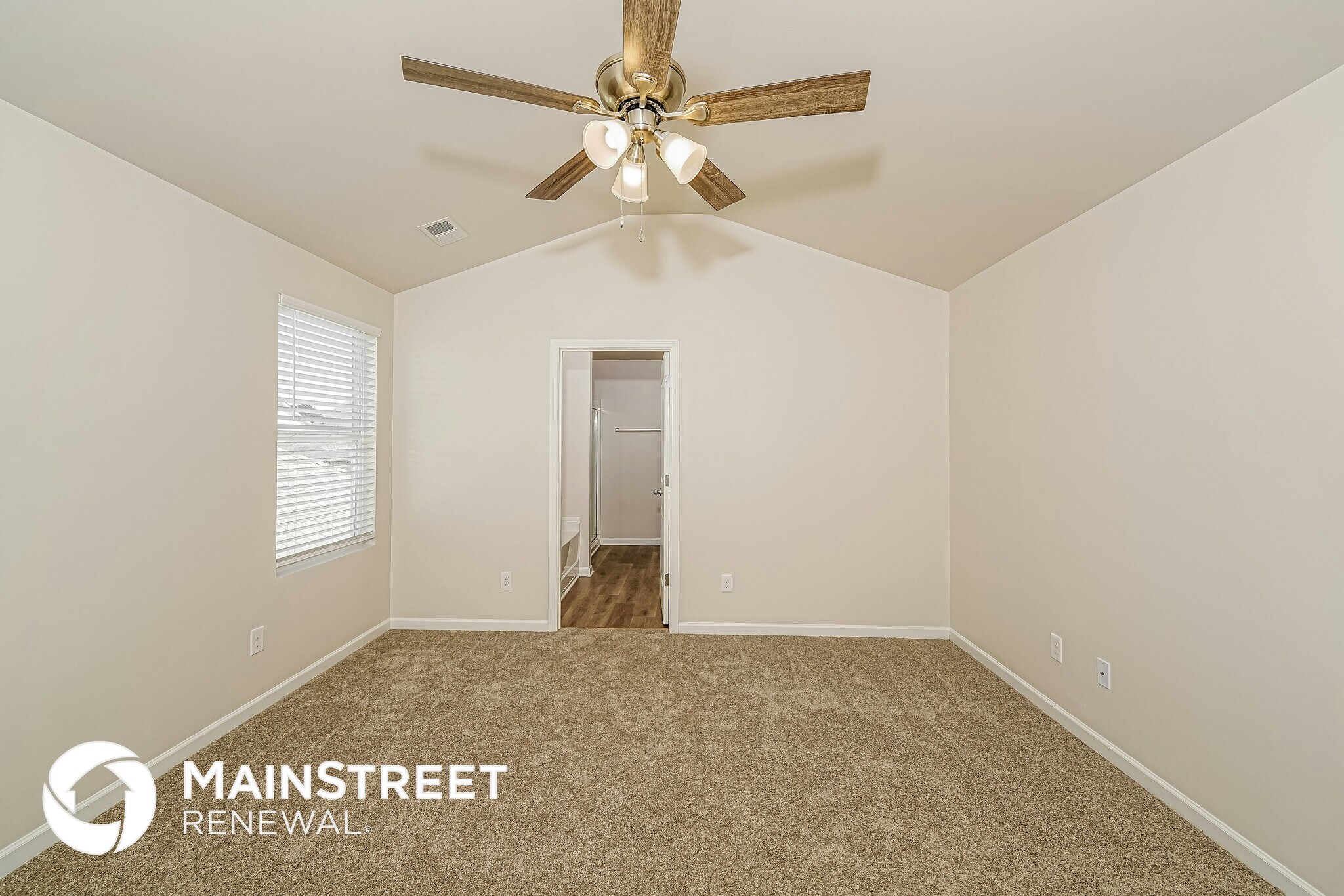 Building Photo - 855 Hawthorn Ln