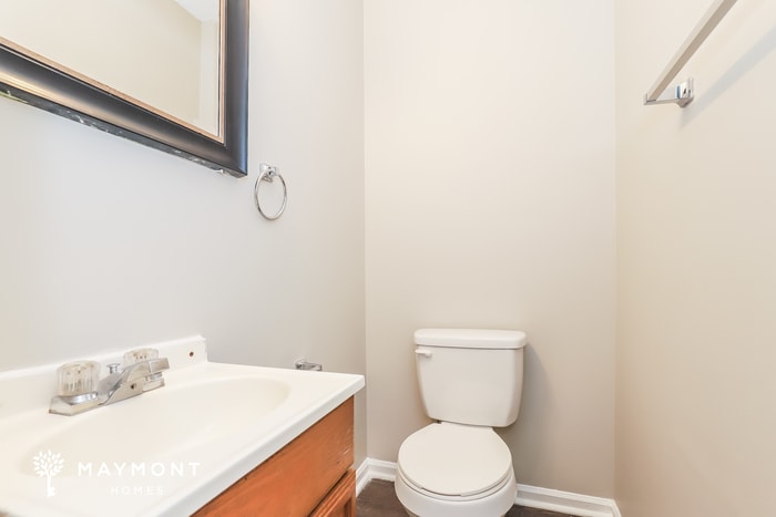 Building Photo - 4232 Romaine St