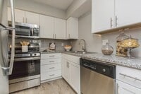 Building Photo - $599 first month's rent!