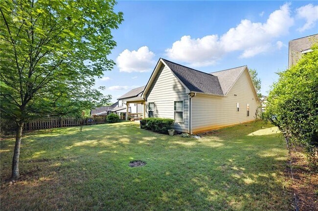Building Photo - 4780 Lost Creek Dr