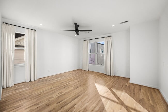 Building Photo - 1801 Oneil St