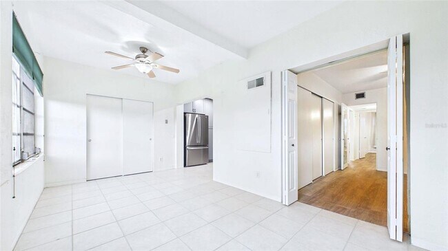 Building Photo - 2454 Australia Way E