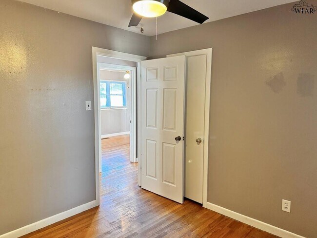 Building Photo - 4503 McCrory Ave