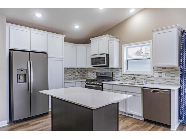Building Photo - 1430 Nutmeg Cir