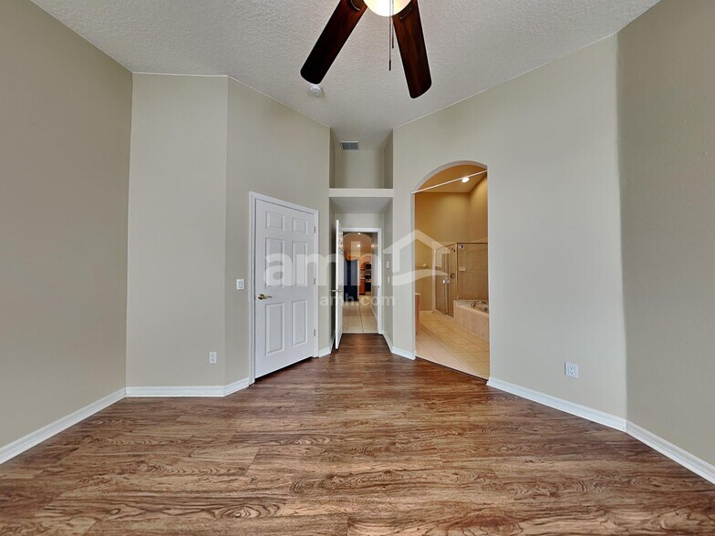 Building Photo - 15104 Shaw Rd