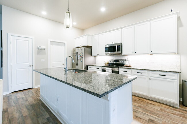 Building Photo - Beautiful 3-Bed, 2-Bath Home In Frenship!