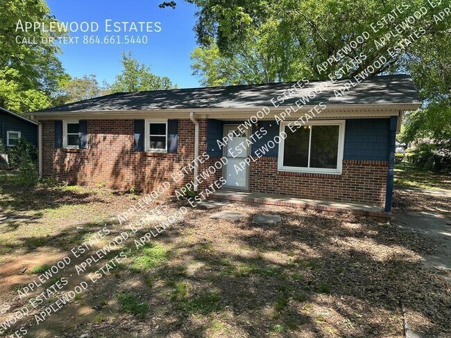 Building Photo - 3 Prestbury Dr