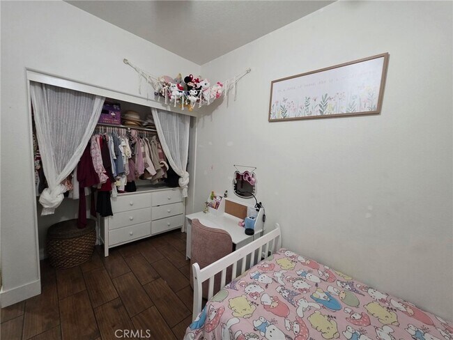 Building Photo - 15895 Green Acres Ct