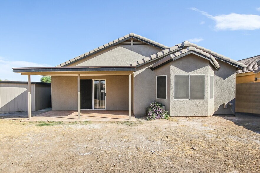 Building Photo - 12702 W Aster Dr