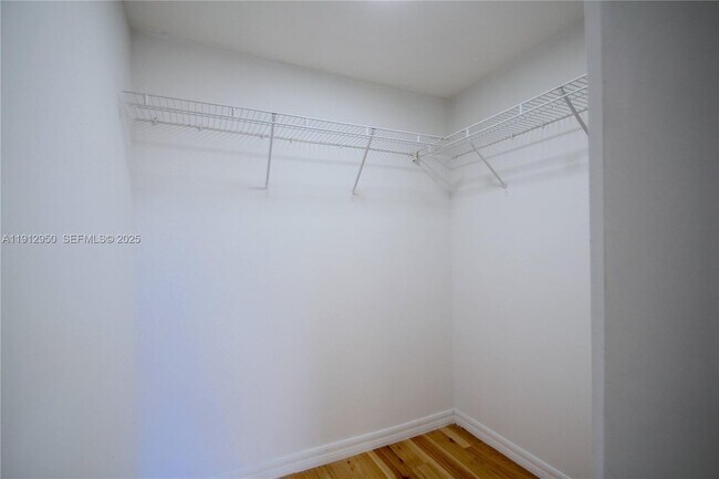 Building Photo - 218 NW 12th Ave