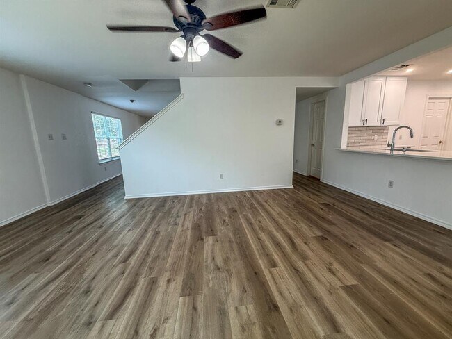 Building Photo - 1148 Apollo Cir