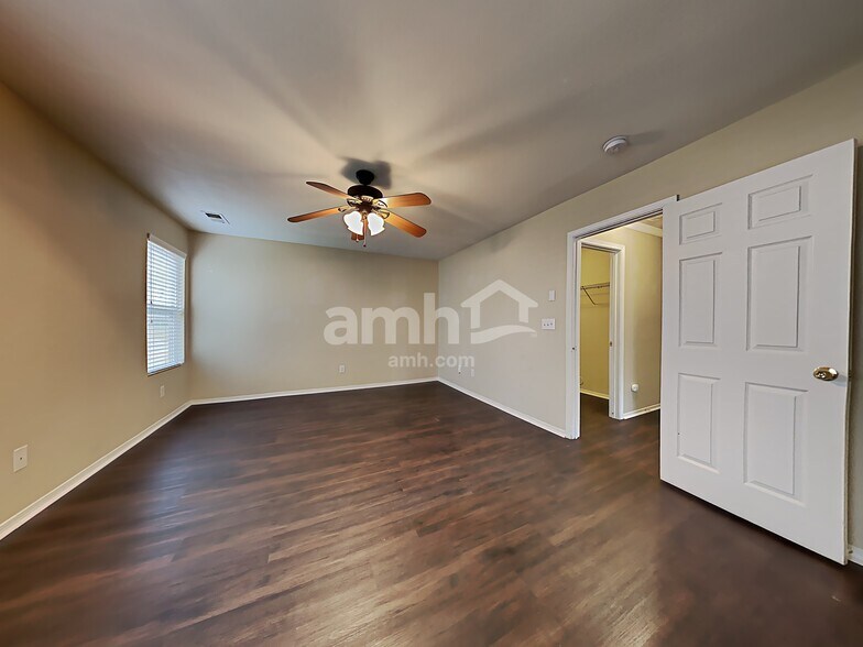 Building Photo - 11021 Dry Stone Dr