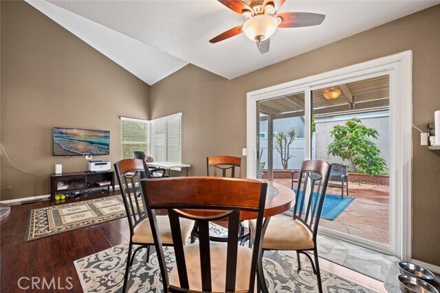 Building Photo - 36 Woodswallow Ln