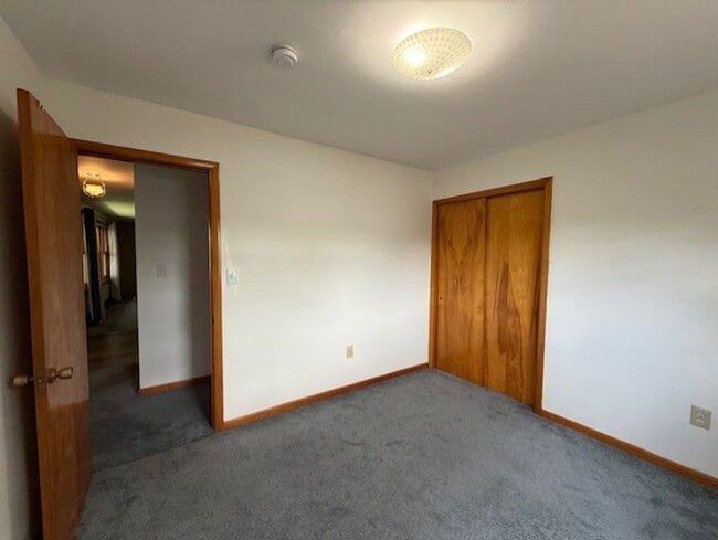 Building Photo - Charming 3 Bedroom in Overlook Heights