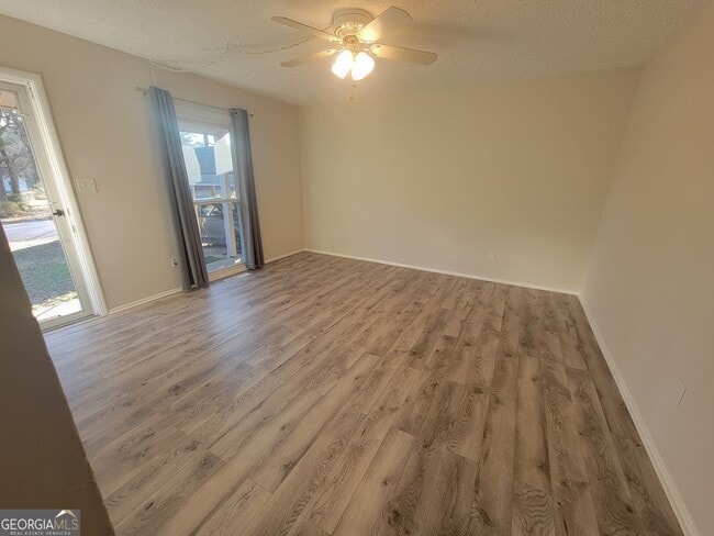 Building Photo - 1326 Lori Ct