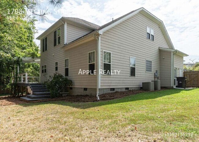 Building Photo - 1708 Meeting St