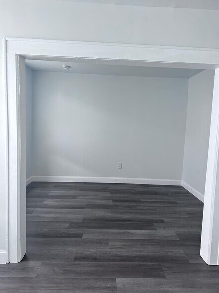 Building Photo - 61 65th St