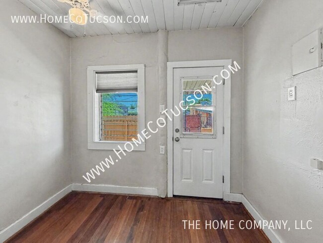 Building Photo - 544 E Speedway Blvd