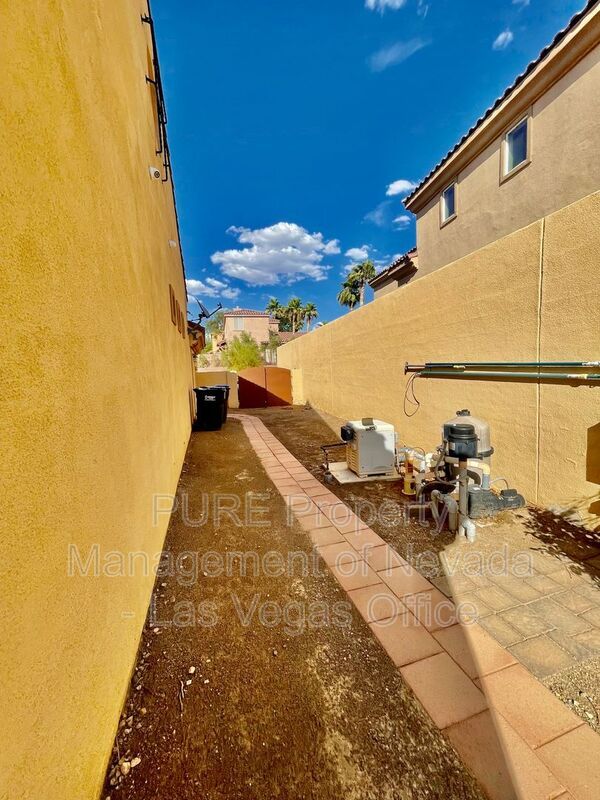 Building Photo - 1243 Casa Palermo Cir