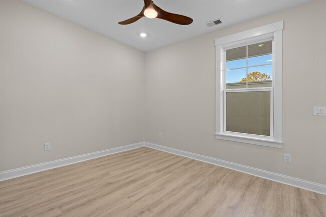 Building Photo - 8485 Duke Pl