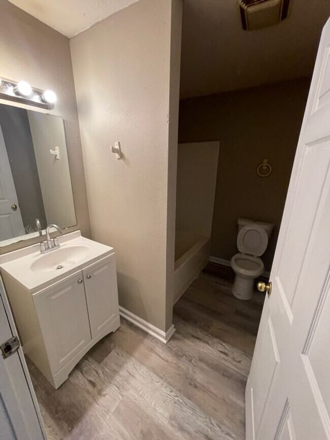 Building Photo - 118 Leeper Dr