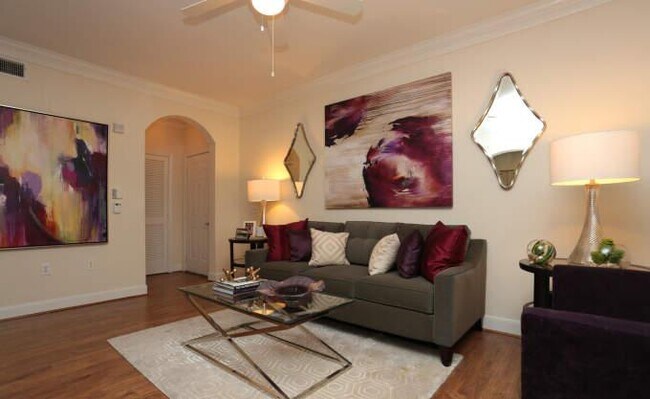 Building Photo - 1 bedroom in Houston TX 77005