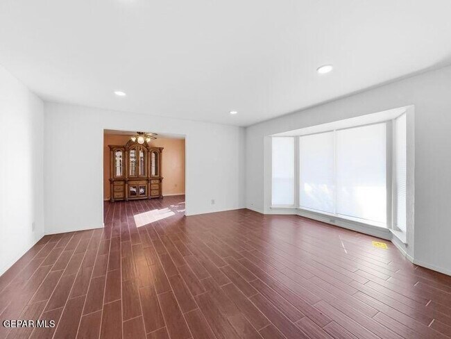 Building Photo - 9000 Rancich St