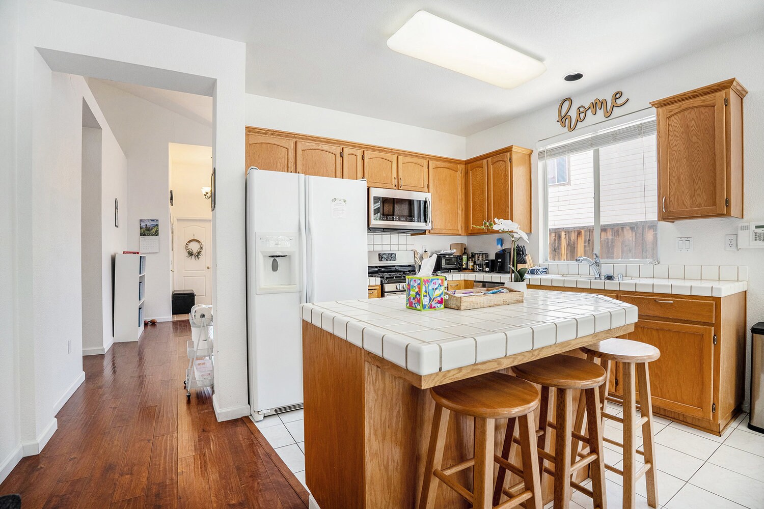 Building Photo - 1701 Mount Silliman Way