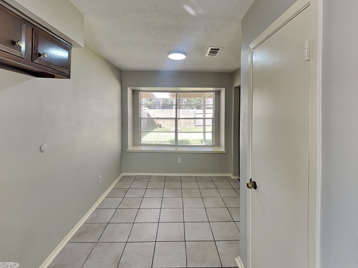 Building Photo - 4315 Sloangate Dr