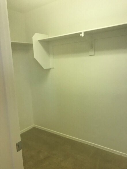 Building Photo - 21504 E Independence Way