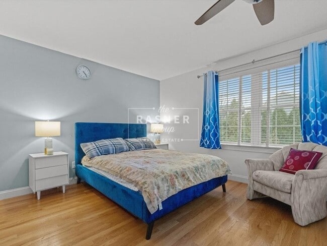 Building Photo - 17 Beacon St