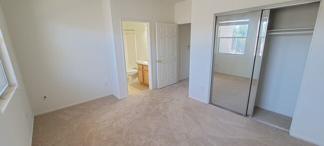 Building Photo - 4841 Sapphire Way