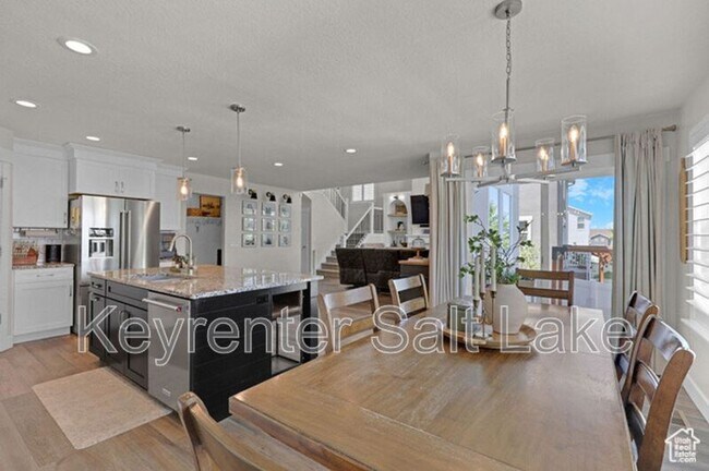 Building Photo - 12473 S Desert Mesa Dr