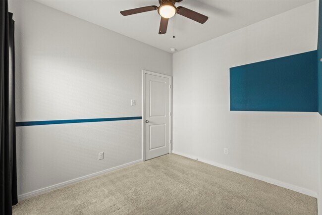 Building Photo - 11430 Amber Plns Dr