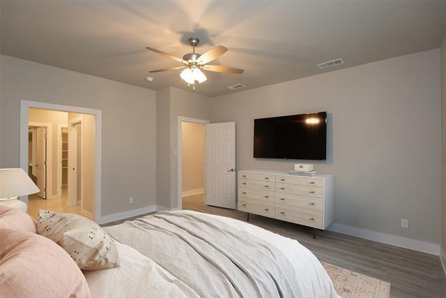 Building Photo - 347 Enchanted Dr