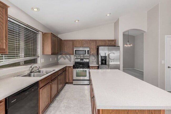 Building Photo - 7019 S 45th Ave