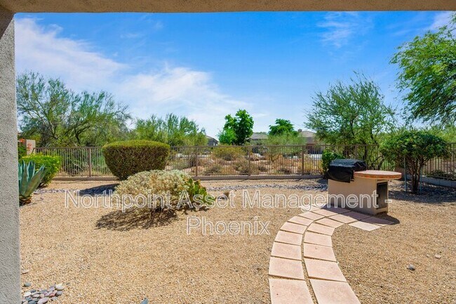 Building Photo - 7105 E Sleepy Owl Way